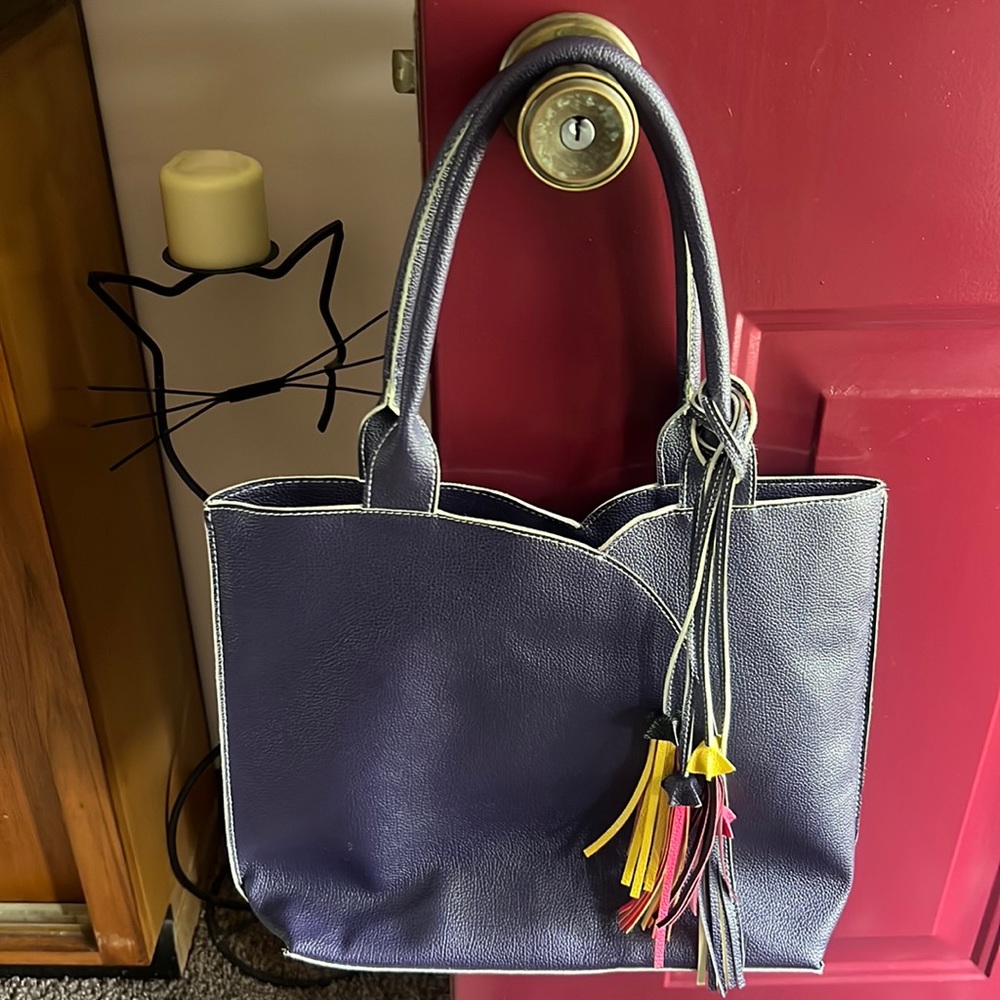 Mellow World Purple Allure Fashionable Tote with‎ Tassels